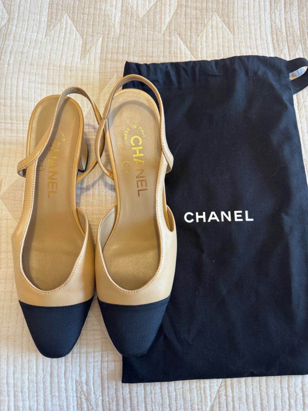 Chanel Goatskin Grosgrain Cap Toe Sling back Heel Two Tone Beige Black Sz 37 - Picture 2 of 11
